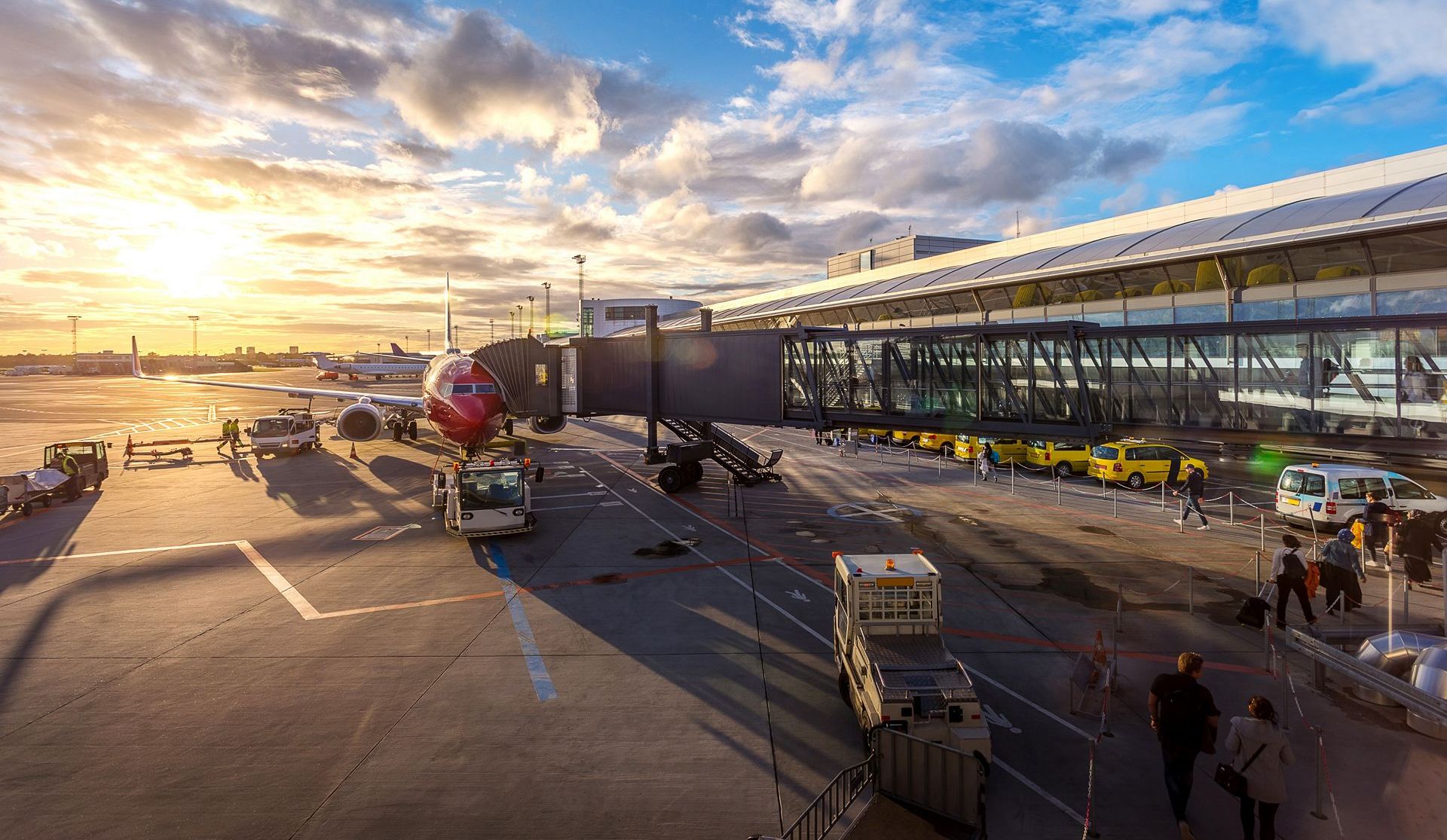 Keflavík International Airport (KEF)